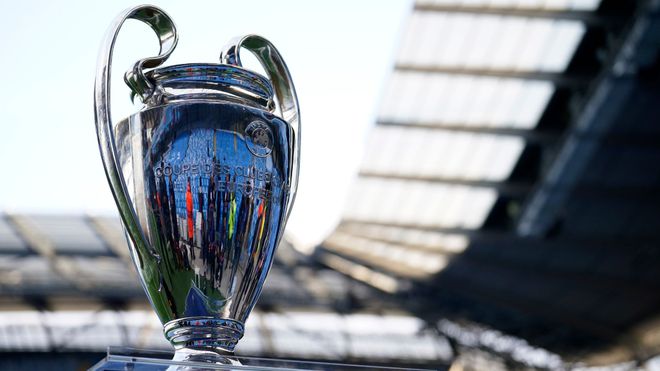 翘首期盼的 翘首期盼的