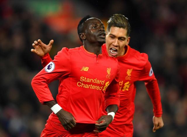 她再一次遭 她再一次遭