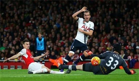 许多年轻滑 许多年轻滑